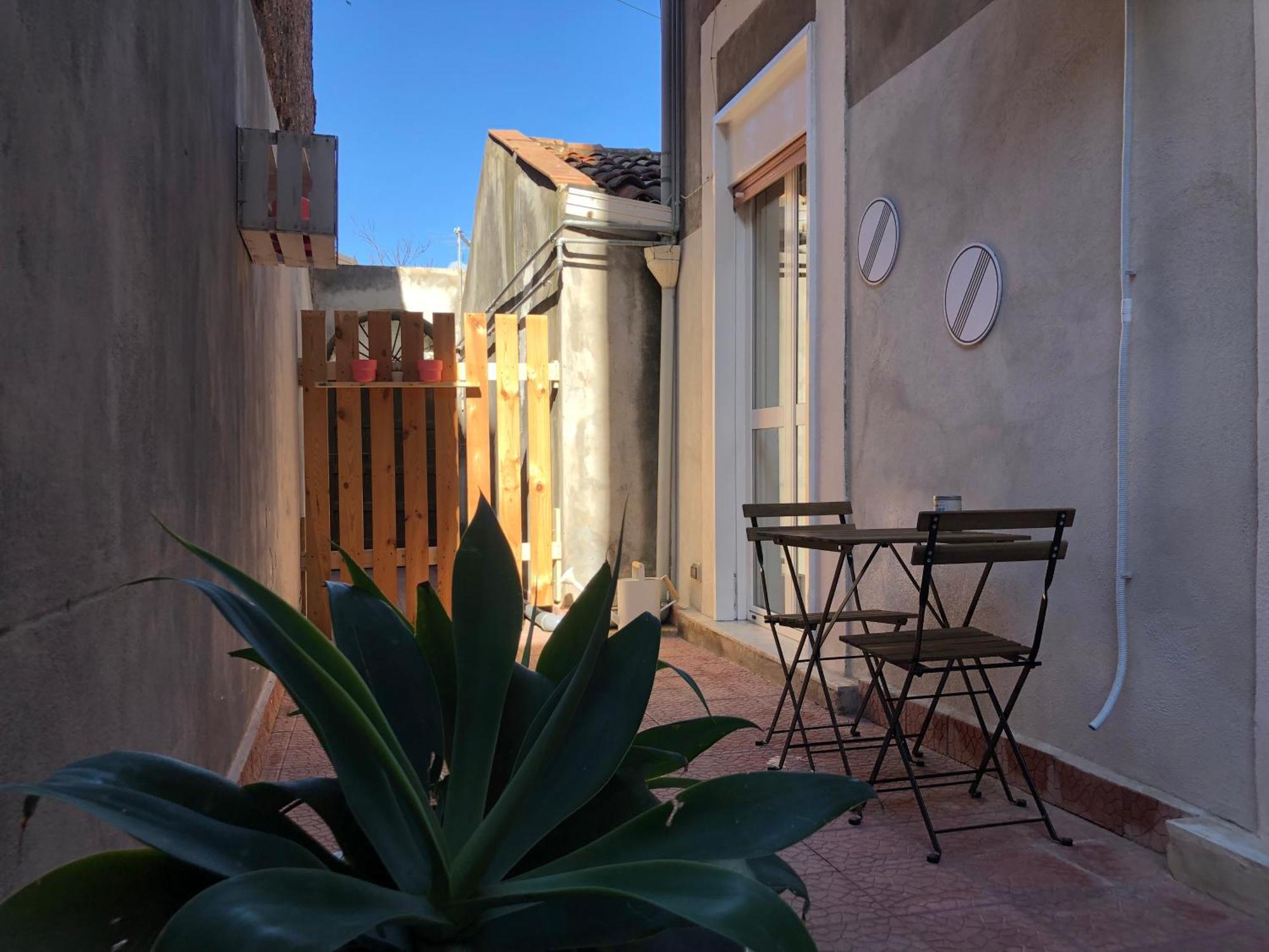 Home Vicolo Lavico Catania Exterior foto